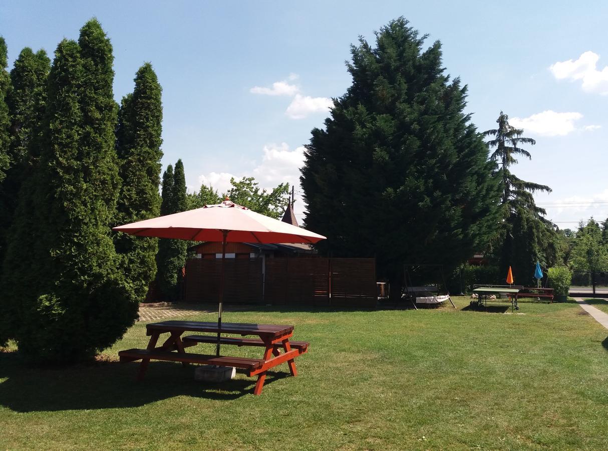 Villa Suzy Zamardi Exterior photo